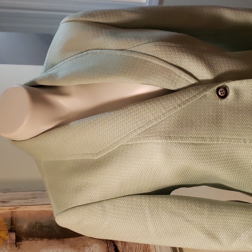 ♦️♦️ SOLD ♦️ ♦️ Tahari Blazer - Picture 3 of 10
